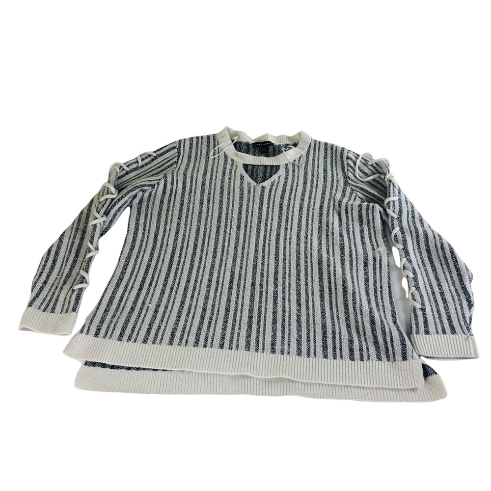 Rock & Republic sweater XL black white laces keyhole pull over